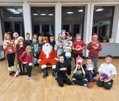 wspólne zdjęcie z Świętym Mikołajem .jpg