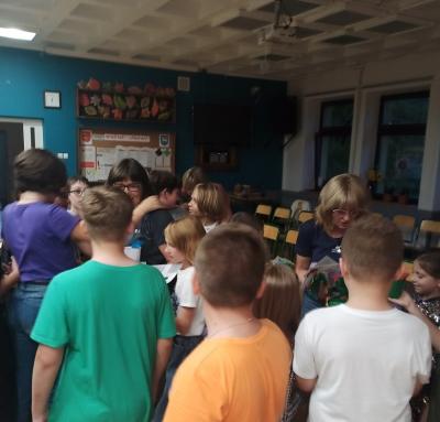 występ wychowanków z okazji Dnia Nauczyciela.jpg