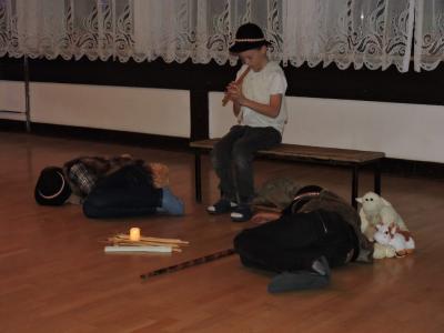 występ dzieci  jasełka