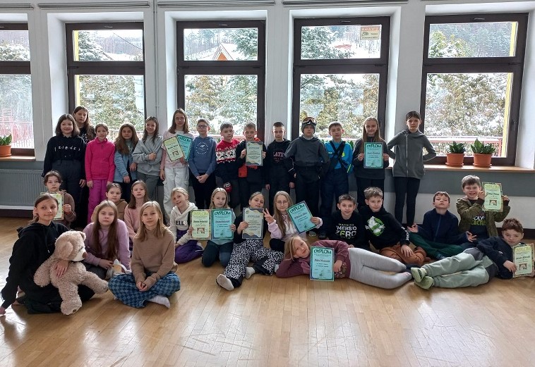 Szkoła Podstawowa nr 64 w Krakowie, klasy: IV a, IV b