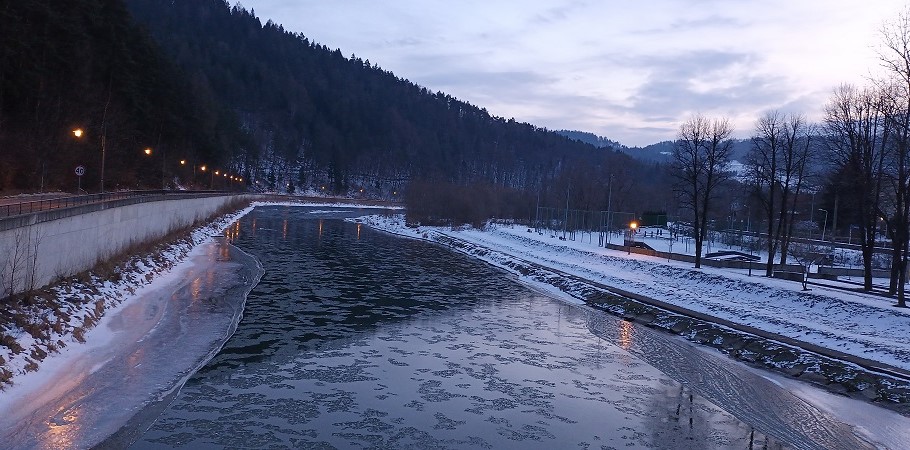 Szkoła Podstawowa w Chmielowie, klasy: IV - VIII