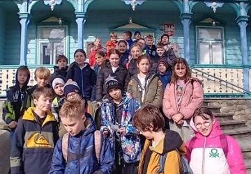 Szkoła Podstawowa w Rząsce, klasy: IV a, IV b